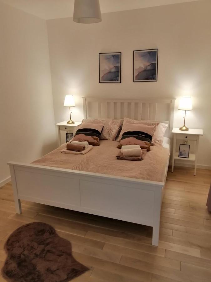 Apartman Viktoria ทูซลา ภายนอก รูปภาพ